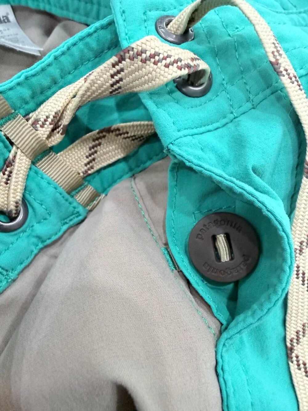 Patagonia Men’s Wavefarer Board Shorts 32 Teal Tan SP15 Swim Surf